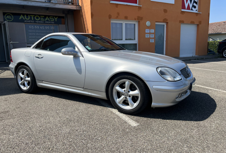 Mercedes SLK 320 V6  218 CH 