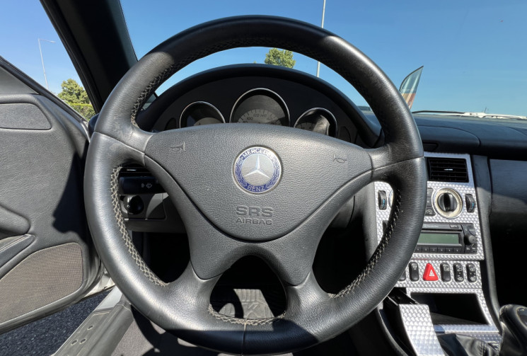 Mercedes SLK 320 V6  218 CH 