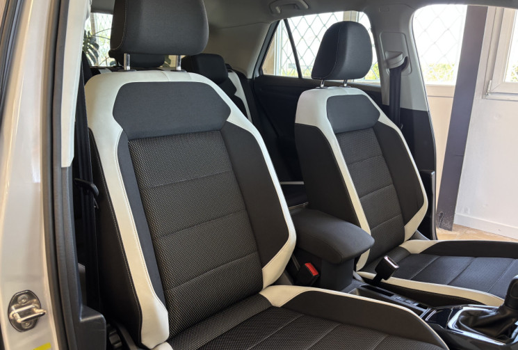 Volkswagen T-Roc 2.0 TDI DSG7 150 CARAT 