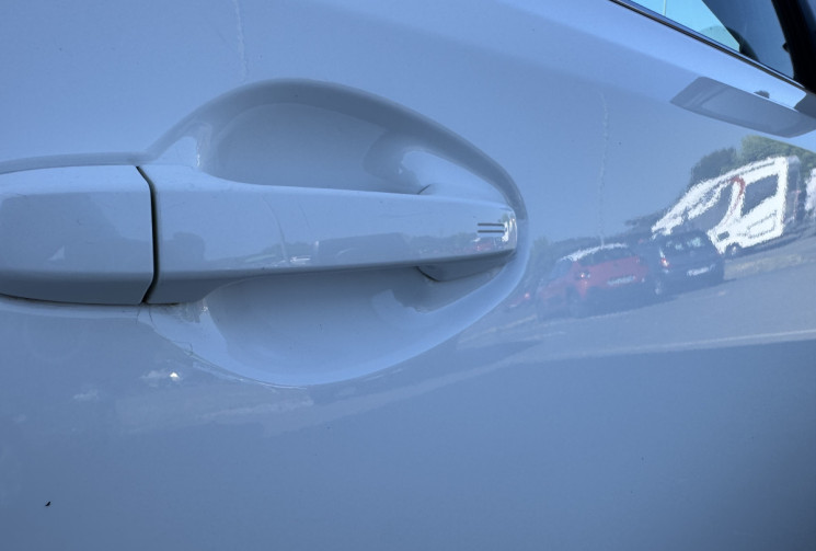 Toyota AURIS 1.8  HSD 136h Design CVT / E85 ETHANOL