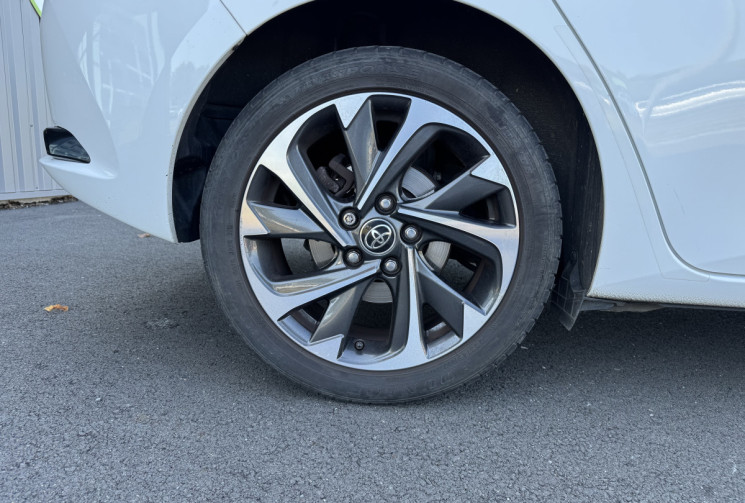 Toyota AURIS 1.8  HSD 136h Design CVT / E85 ETHANOL