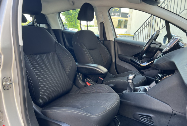 Peugeot 208 Phase 2 1.6 Blue HDi 100CH
