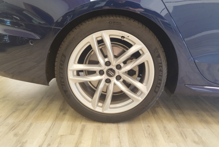 Audi A4 Avant 35 TFSI 150 S tronic 7 Competition + ATTELAGE + TOIT OUVRANT