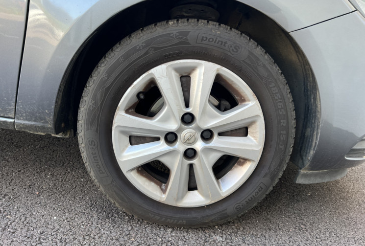 Opel Corsa 1.4 i 90 CH EDITION