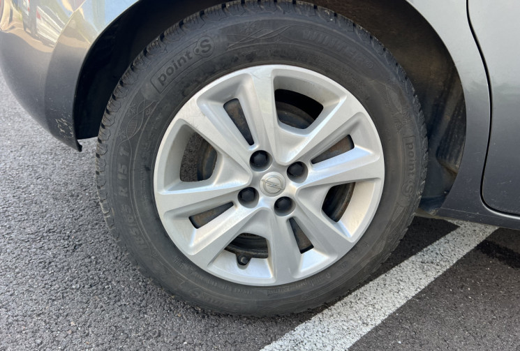 Opel Corsa 1.4 i 90 CH EDITION