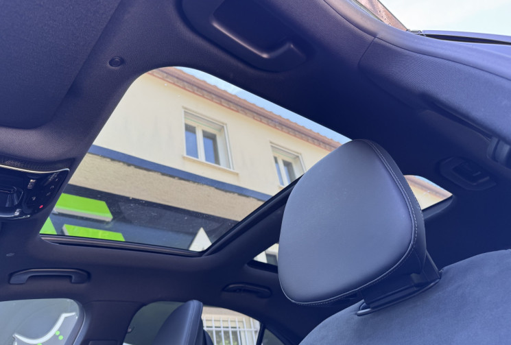 Mercedes Classe C 220 d AMG Line 2.0 200 EQ Boost 9G-TRONIC / Toutes Options / Toit ouvrant / UHD