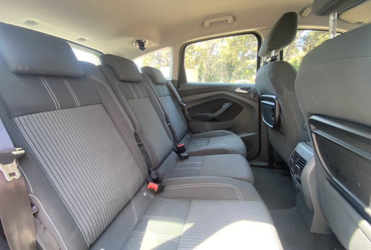 Ford C-MAX 1.6 TDCI 115 ch Titanium DISTRIBUTION OK