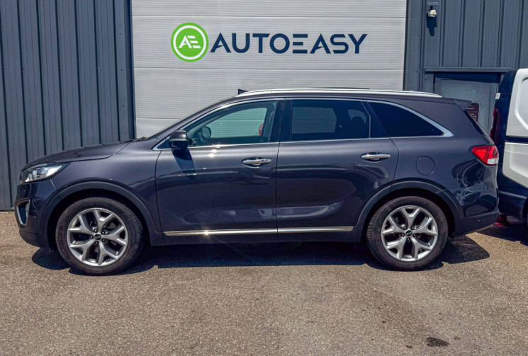 Kia SORENTO 7 places 2.2 CRDI 200 cv ISG ULTIMATE 4X4 4WD BVA Toit ouvrant Caméra CarPlay Cuir
