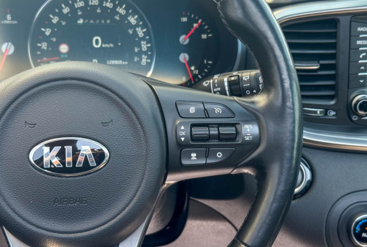 Kia SORENTO 7 places 2.2 CRDI 200 cv ISG ULTIMATE 4X4 4WD BVA Toit ouvrant Caméra CarPlay Cuir