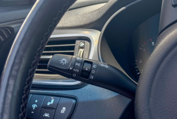 Kia SORENTO 7 places 2.2 CRDI 200 cv ISG ULTIMATE 4X4 4WD BVA Toit ouvrant Caméra CarPlay Cuir
