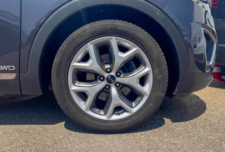 Kia SORENTO 7 places 2.2 CRDI 200 cv ISG ULTIMATE 4X4 4WD BVA Toit ouvrant Caméra CarPlay Cuir
