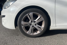 Peugeot 308  II 1.2 THP 110 cv ACTIVE