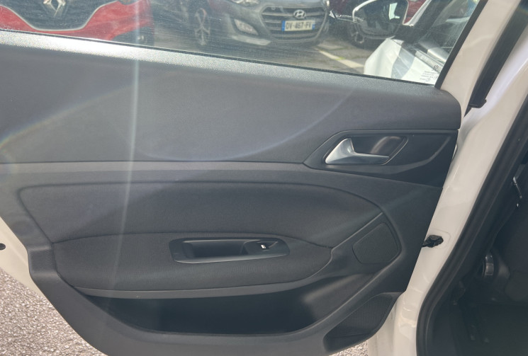 Peugeot 308  II 1.2 THP 110 cv ACTIVE