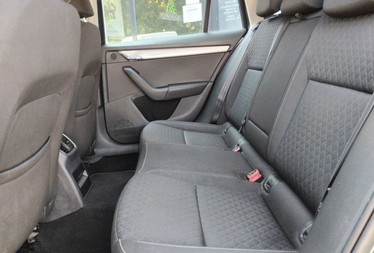 Skoda Octavia Combi 1.6 TDI 110 cv Edition Tour De France - GPS - Radars - Entretien complet