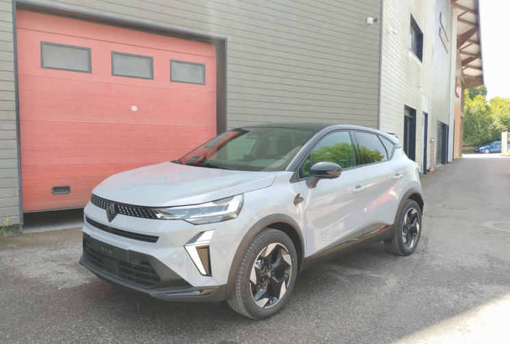 Renault Captur 1.6 E-tech Full Hybrid 145 Techno BVA NEUF 2025 / Caméra 360