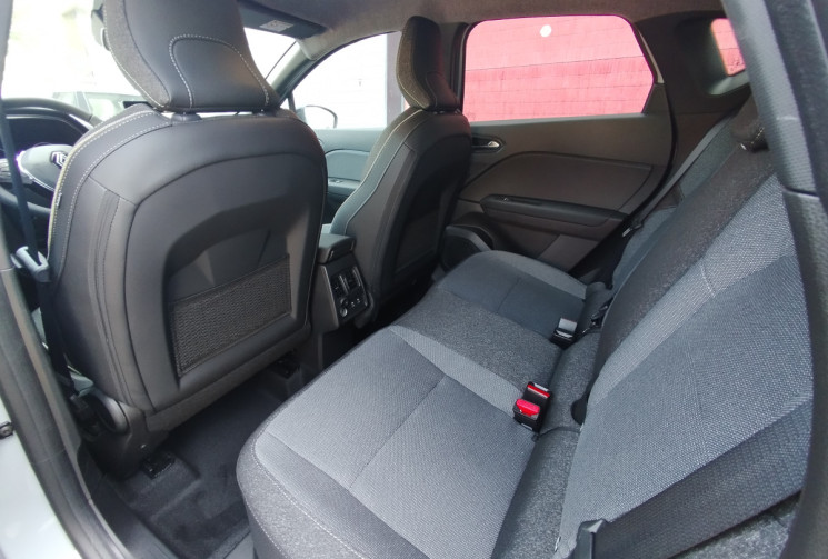 Renault Captur 1.6 E-tech Full Hybrid 145 Techno BVA NEUF 2025 / Caméra 360