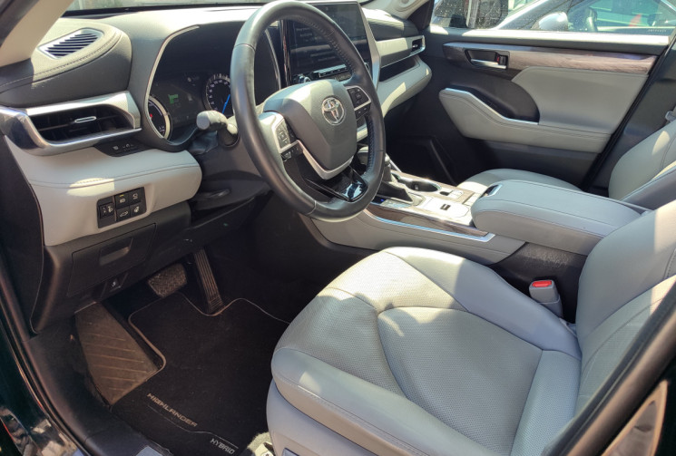 Toyota HIGHLANDER 2.5 VVT-iE  248 Hybrid 4WD LOUNGE