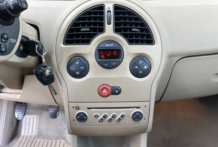 Renault MODUS 1.5 dCi 82 CH ATTELAGE 1ERE MAIN