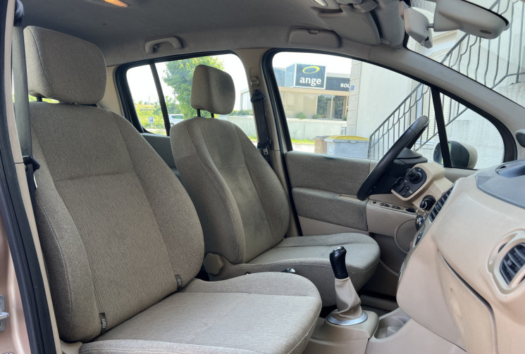 Renault MODUS 1.5 dCi 82 CH ATTELAGE 1ERE MAIN