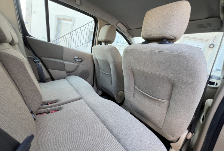 Renault MODUS 1.5 dCi 82 CH ATTELAGE 1ERE MAIN