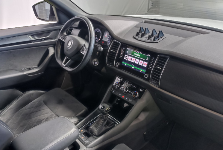 Skoda Kodiaq 2.0 TDI 150 ch – Finition Sportline – Boîte DSG7 – 7 places – Coffre de toit inclus