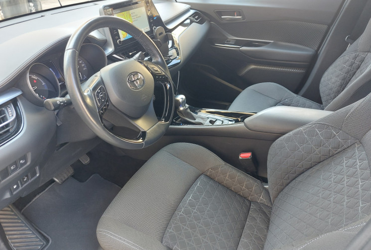 Toyota C-HR 1.8l HYBRID 184 ch EDITION TEAM DEUTSCHLAND 48500 KMS