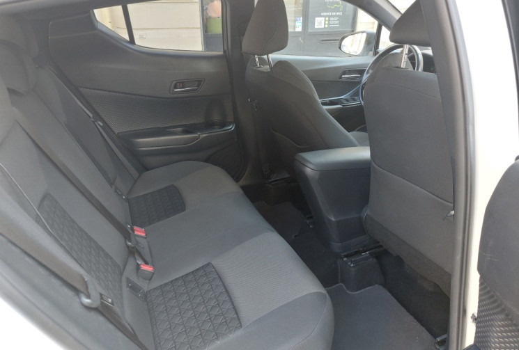 Toyota C-HR 1.8l HYBRID 184 ch EDITION TEAM DEUTSCHLAND 48500 KMS