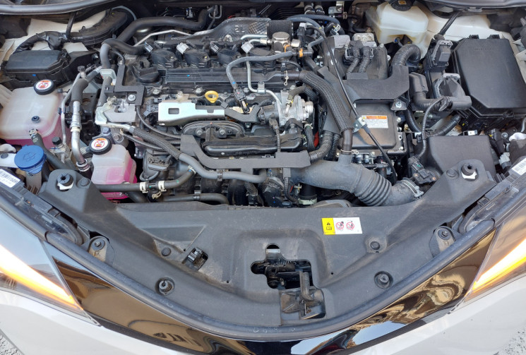 Toyota C-HR 1.8l HYBRID 184 ch EDITION TEAM DEUTSCHLAND 48500 KMS