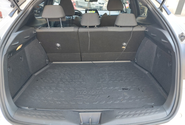 Toyota C-HR 1.8l HYBRID 184 ch EDITION TEAM DEUTSCHLAND 48500 KMS