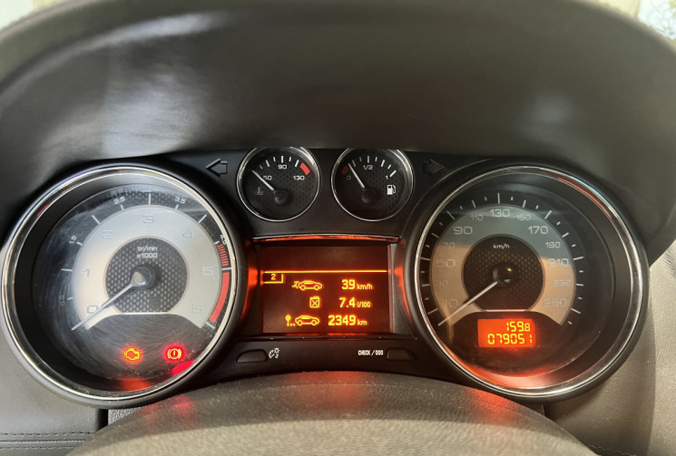 Peugeot RCZ 2.0 HDI 163 CH DISTRIBUTION NEUVE
