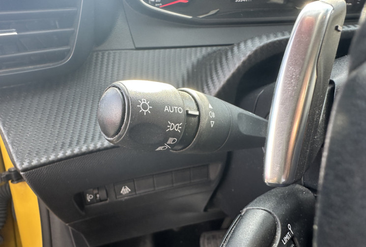 Peugeot 208 1.2 PureTech  EAT8 S&S 100 ACTIVE
