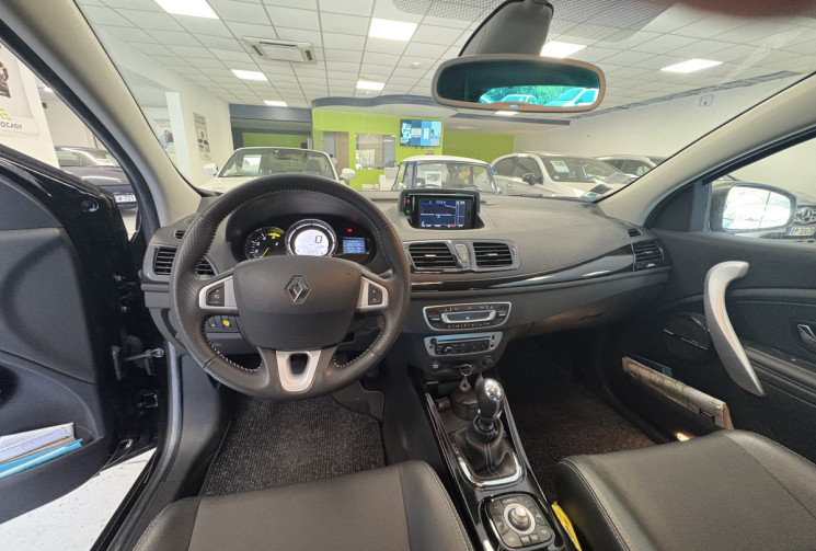 Renault Megane 1.6 l 130 cv coupe bose  