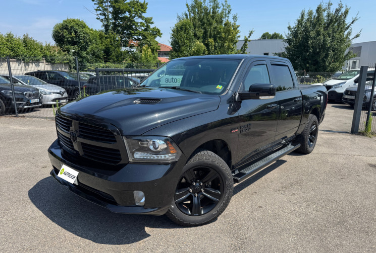 Dodge RAM 5.7L / V8 / 401 CH / CREW SPORT BLACK EDITION 
