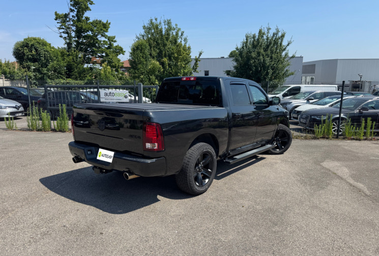 Dodge RAM 5.7L / V8 / 401 CH / CREW SPORT BLACK EDITION 