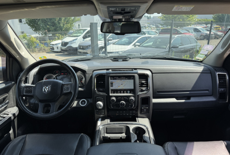 Dodge RAM 5.7L / V8 / 401 CH / CREW SPORT BLACK EDITION 
