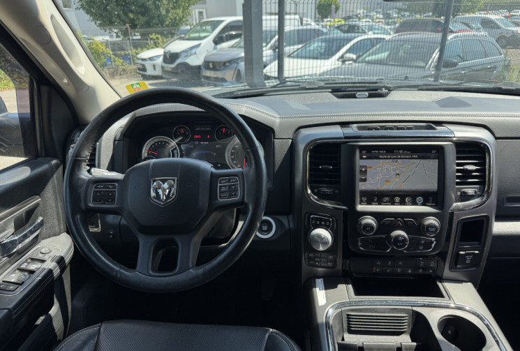 Dodge RAM 5.7L / V8 / 401 CH / CREW SPORT BLACK EDITION 