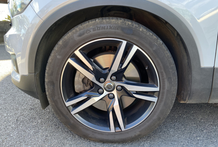 Volvo XC40  T4 1.5 Plug in Hybrid DCT7 129 cv R-DESIGN