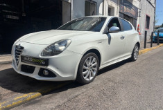 Alfa Romeo GIULIETTA 2.0 JTDm 150 cv origine France 3eme Main CUIR / CLIM / DETECTEUR AV AR / GPS /