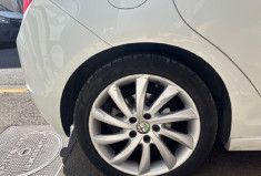 Alfa Romeo GIULIETTA 2.0 JTDm 150 cv origine France 3eme Main CUIR / CLIM / DETECTEUR AV AR / GPS /