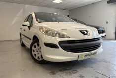 Peugeot 207 1.4 l 70 CV Distribution et embrayage neuf