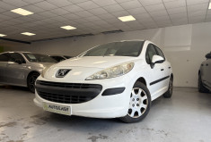 Peugeot 207 1.4 l 70 CV Distribution et embrayage neuf