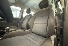 Peugeot 207 1.4 l 70 CV Distribution et embrayage neuf