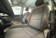 Peugeot 207 1.4 l 70 CV Distribution et embrayage neuf