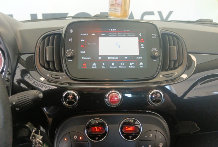 FIAT 500 FINITION LOUNGE 1.2I 70CV ENTRETIEN A JOUR EXCELLENT ETAT TOIT PANO VO GARANTI 6 MOIS
