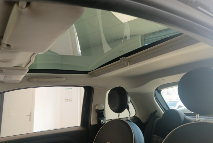FIAT 500 FINITION LOUNGE 1.2I 70CV ENTRETIEN A JOUR EXCELLENT ETAT TOIT PANO VO GARANTI 6 MOIS