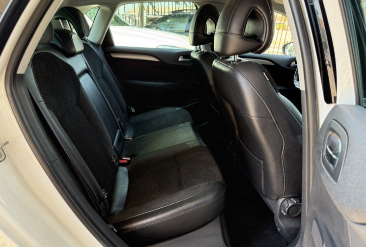 Citroën C4 1.6 e-HDi 112 cv Exclusive / Distribution et vidange à jour / Toit Panoramique