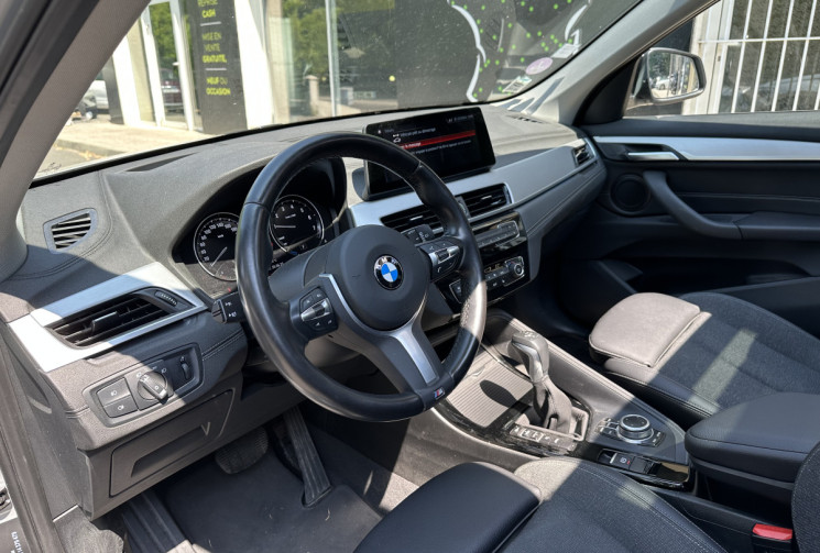 BMW X1 (F48) 25eA xDRIVE 220 Plug-In SPORT Line * Entretien BMW * ATTELAGE * GARANTIE 6 MOIS 25e