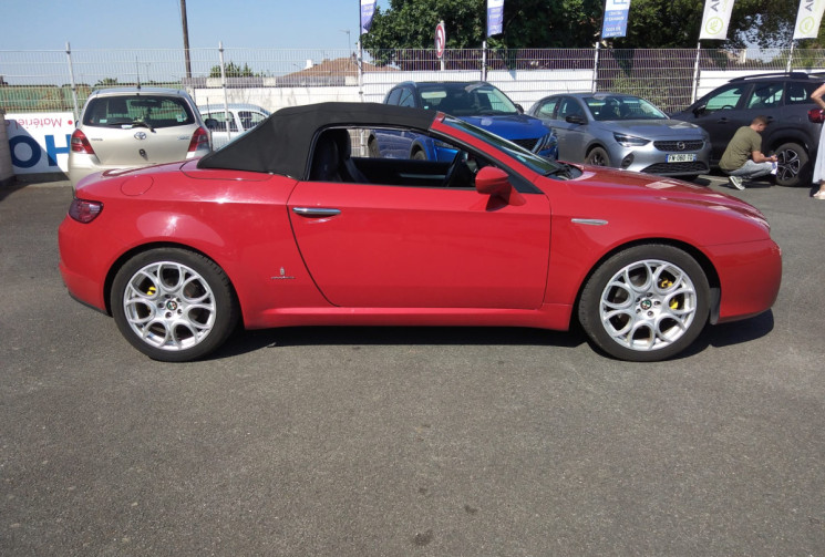 Alfa Romeo SPIDER 2.2 SPIDER 185 SELECTIVE /  TRES BON ETAT / GARANTIE 12 MOIS Alfa Romeo SPIDER 2.2 SPIDER 185 SELECTIVE /  TRES BON ETAT / GARANTIE 12 MOIS