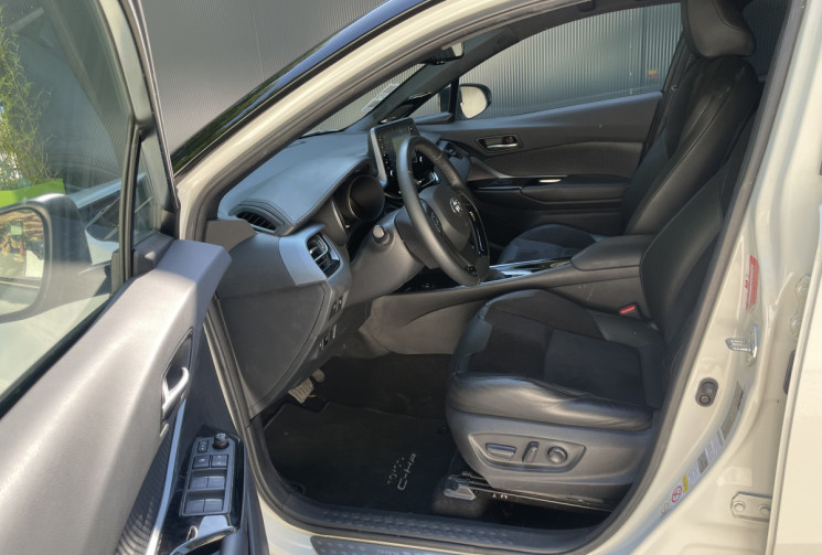 Toyota C-HR 2.0 Hybrid 184h Collection 2WD E-CVT * Seulement 18200km !!!!