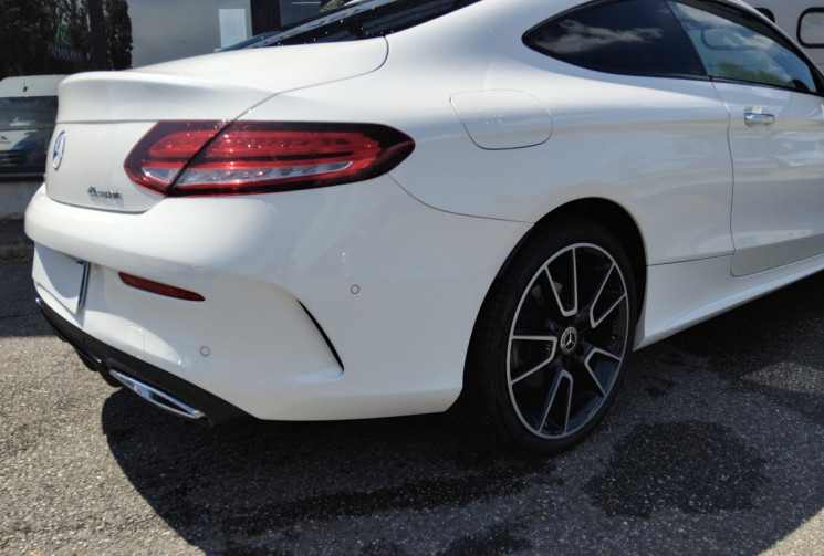 Mercedes CLASSE C COUPE 300 d 4MATIC 245 CV AMG Line - SONO Burmester - Toit Ouvrant -  Multibeam 
